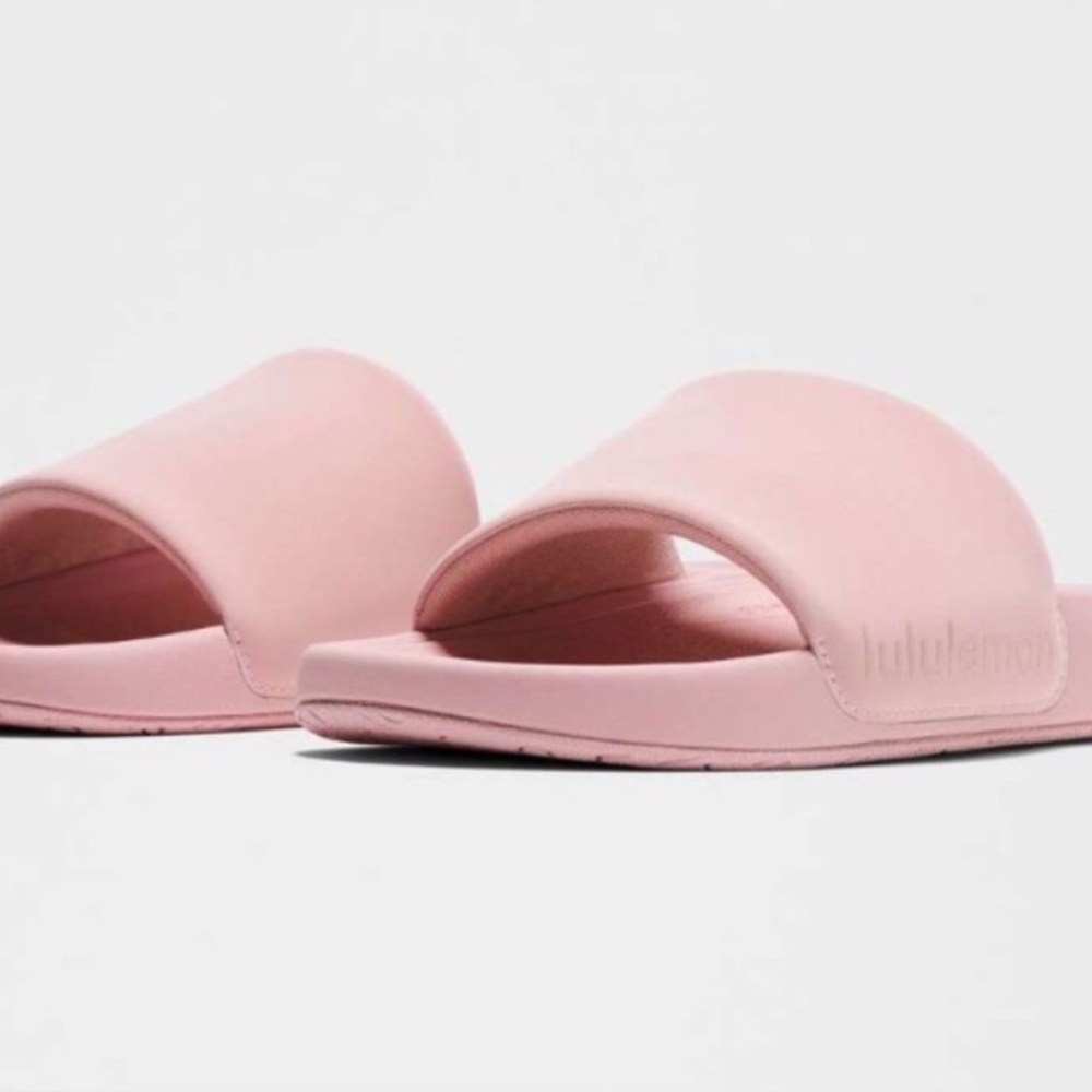 NIB lululemon athletica Women's Restfeel Slides Pink size 9